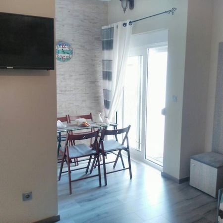 Petro'S Apartment Korce Bagian luar foto