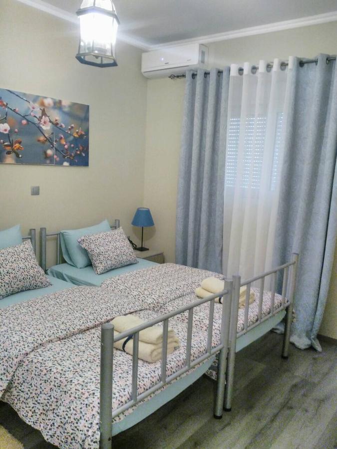 Petro'S Apartment Korce Bagian luar foto